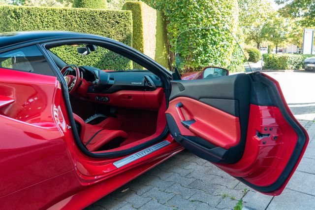 Ferrari 488 GTB/ POWER GARANTIE/ RACING SEATS/ PASSENGER