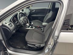 Fahrzeugabbildung Jeep Compass 2.0 MultiJet 103kW Longitude 4x4