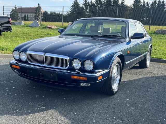 Jaguar XJ 400 Souvereign Sonntagsauto im tollen Zustand