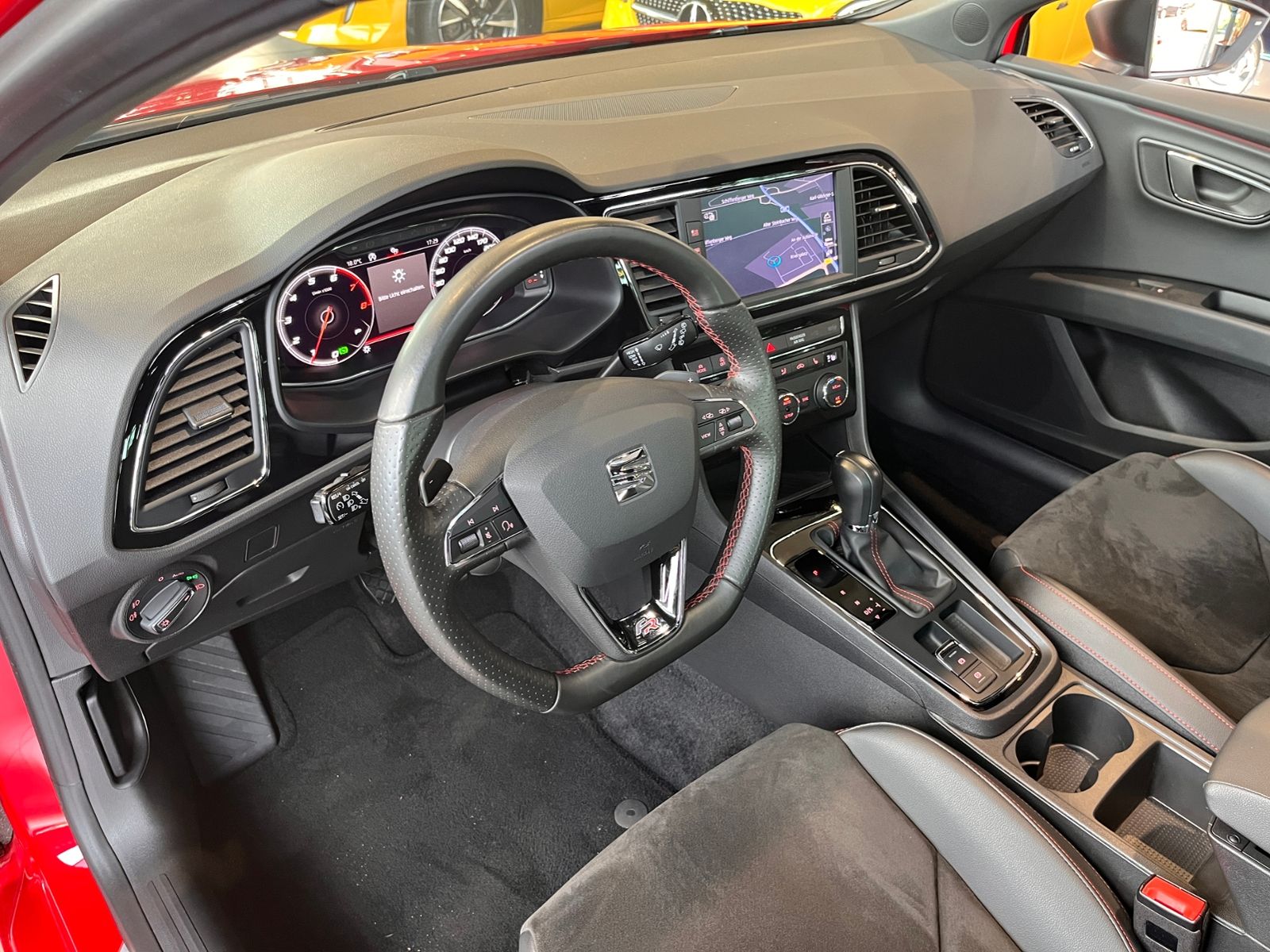 Fahrzeugabbildung SEAT Leon FR KLIMA LED NAVI ALU