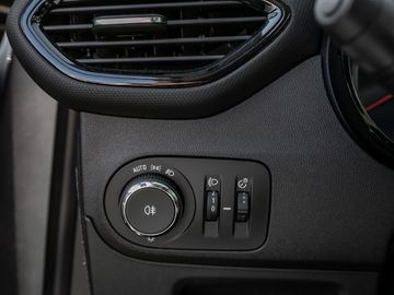 Opel Crossland 1.2 Edition Fernlicht-Assistent LED