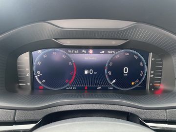 Skoda Karoq 1.5 TSI Tour*AHZV*SHZ*MATRIX*CAM*4xPDC*