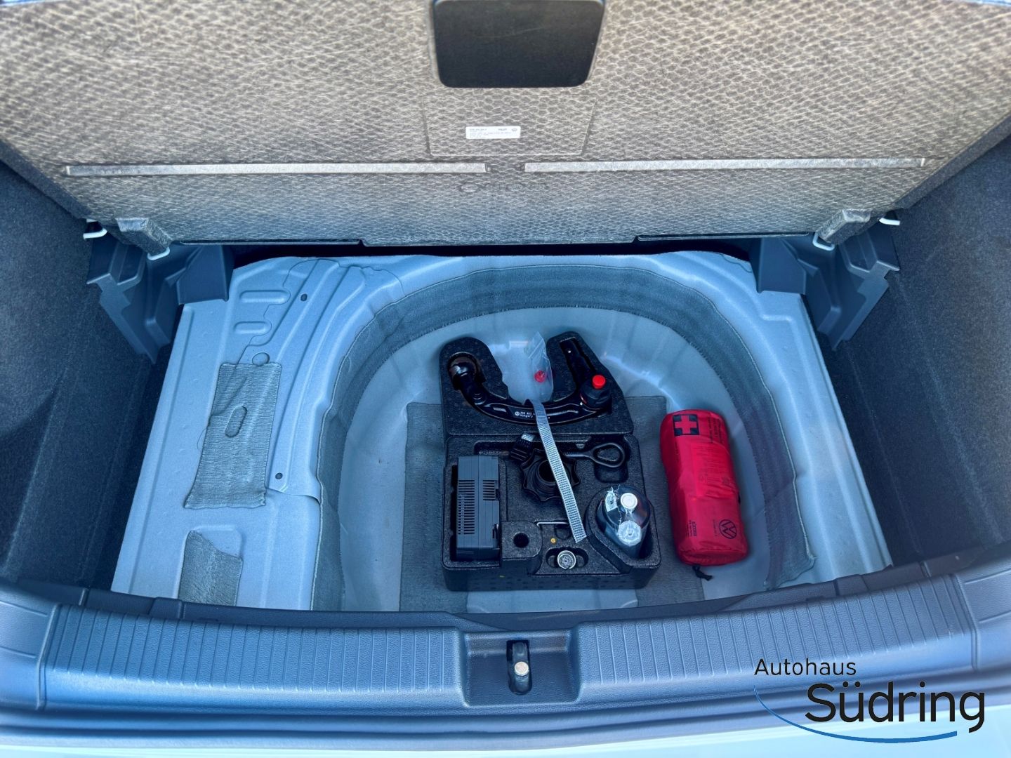 T-Cross 1,0 TSI Energy DSG AHK Navi TravelAssist