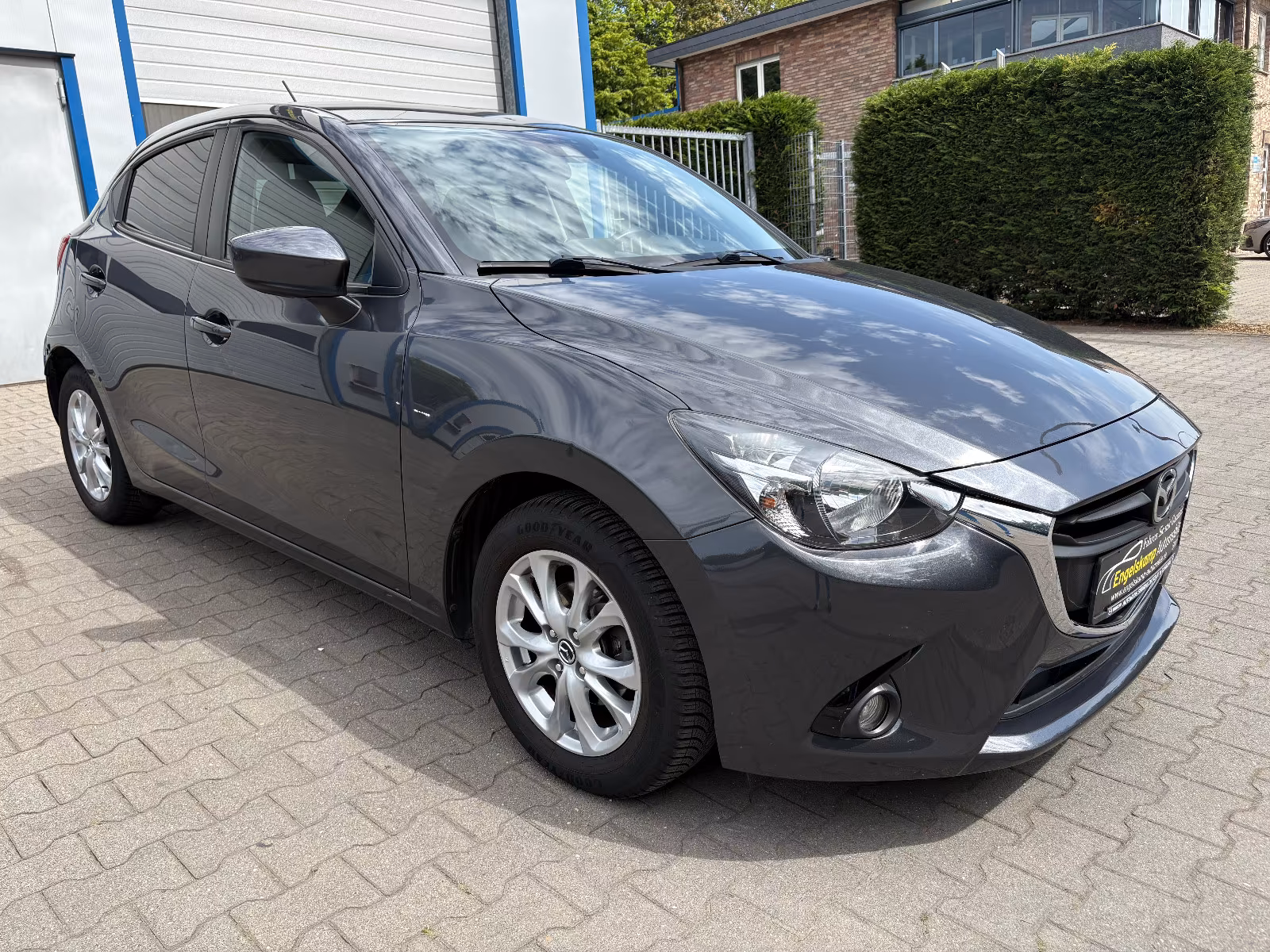 Mazda 2 Lim. Exclusive-Line/AUTM./PDC/ALLW./SHZ/1.HAND