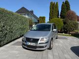 Volkswagen Touran 1.9 TDI DSG DPF - - Volkswagen Touran mit Diesel-Antrieb: Kleinbus, Automatik, 1.9