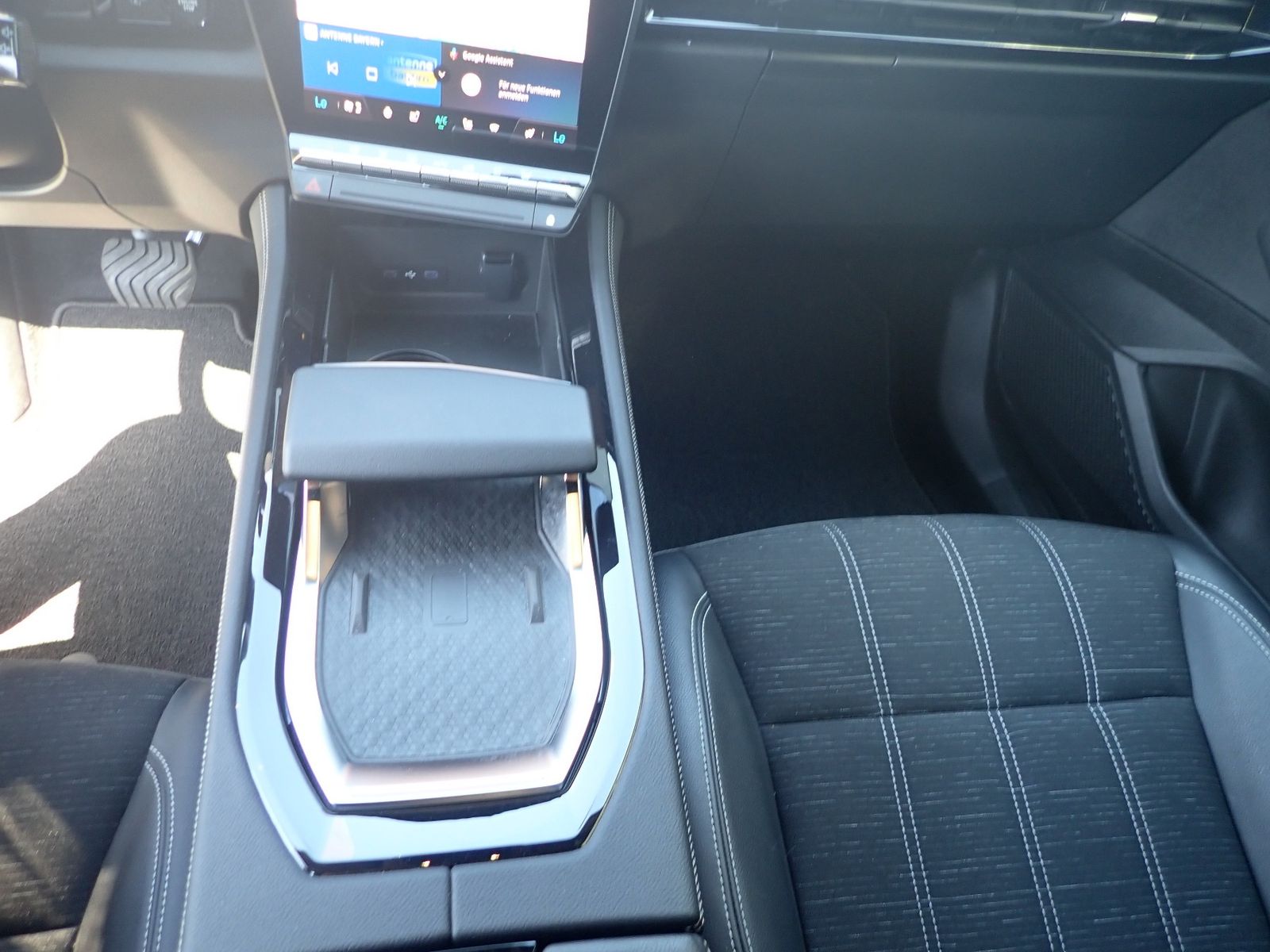 Fahrzeugabbildung Renault Austral Techno Mild Hybrid 160 AUTOM.