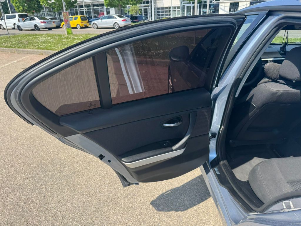 BMW 318 25