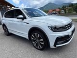 Volkswagen Tiguan Allspace Highline 2.0 TDI 4Motion R-Line - mit Diesel-Antrieb: Allradantrieb, Geländewagen, 2.0