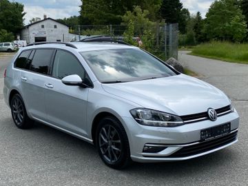 Volkswagen Golf - 2