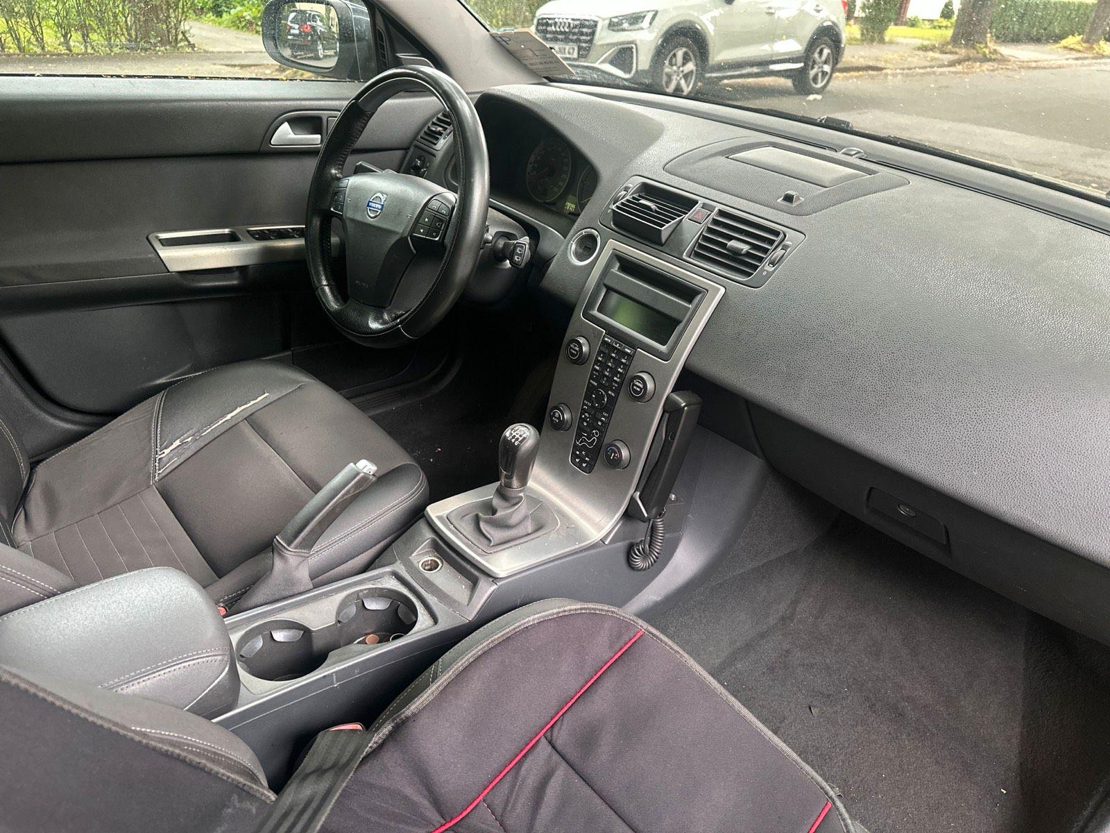 Volvo V50 2006 — двигун 136 HP (100kW)