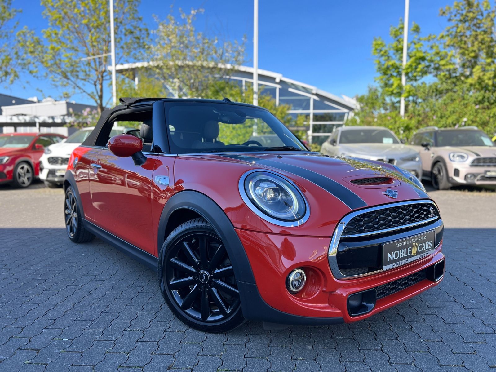 Fahrzeugabbildung MINI Cooper S Cabrio Chili LED NAV RFK SHZ ALU