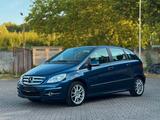 Mercedes-Benz B-Klasse B180 AVANTGARDE 77tkm P.ASSIST AHK TÜV - gebrauchte Mercedes-Benz B 180 aus dem Jahr 2010