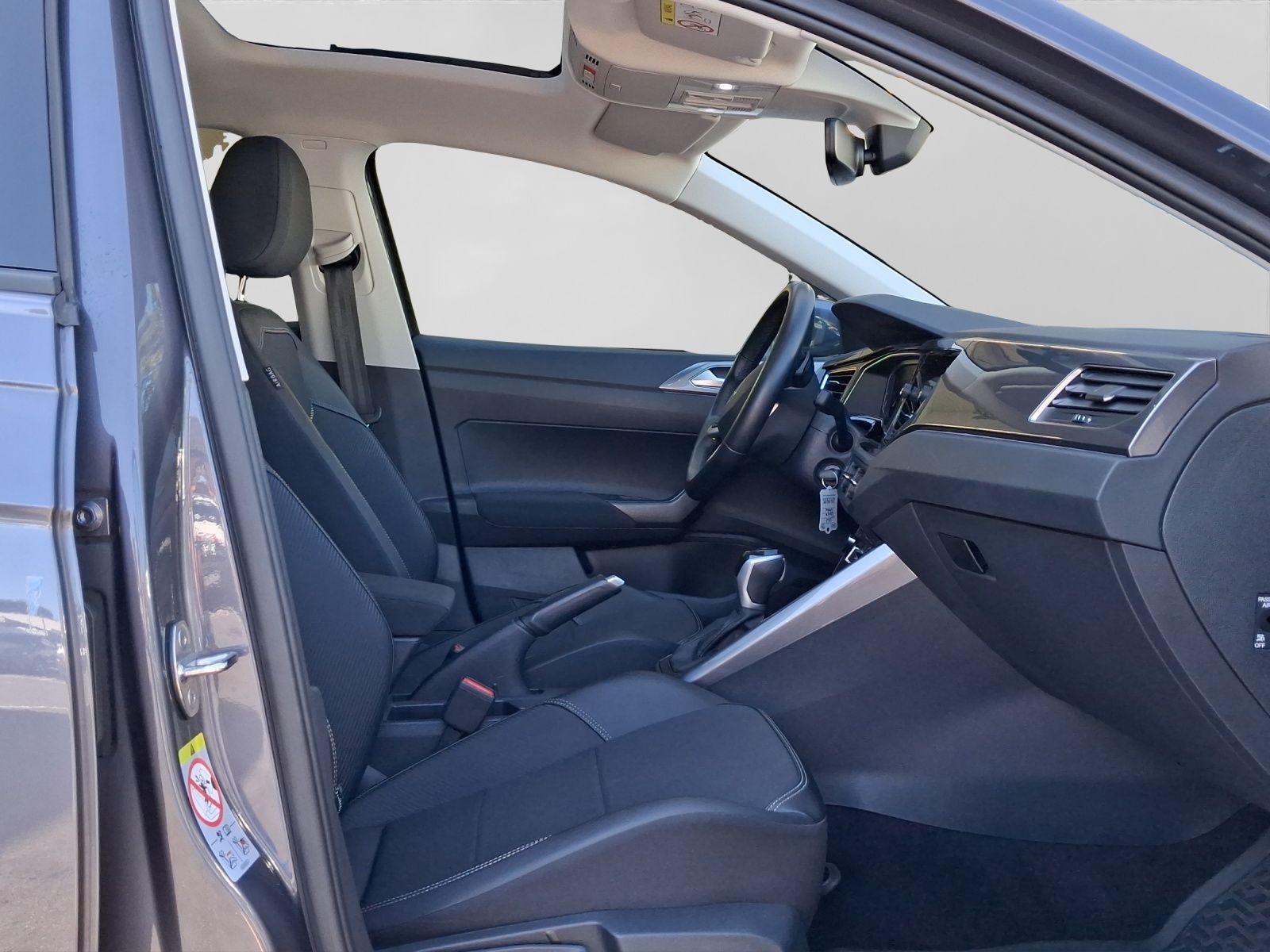 Volkswagen Taigo 1.5 TSI DSG STYLE KAMERA MATRIX AHK PANO foto 4