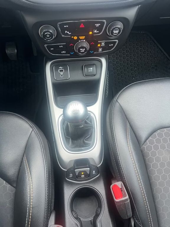 JEEP Compass Longitude FWD KLIMA,NAVI,RFK,LH,ESP,GRA JEEP Compass Longitude FWD KLIMA,NAVI,RFK,LH,ESP,GRA