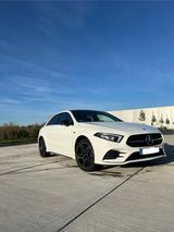 Mercedes-Benz A250e/Limosin/AMG Line+Styling Sondermodell/Pano - Mercedes-Benz A 250 in Hamburg