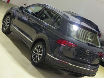 Volkswagen Tiguan - 10