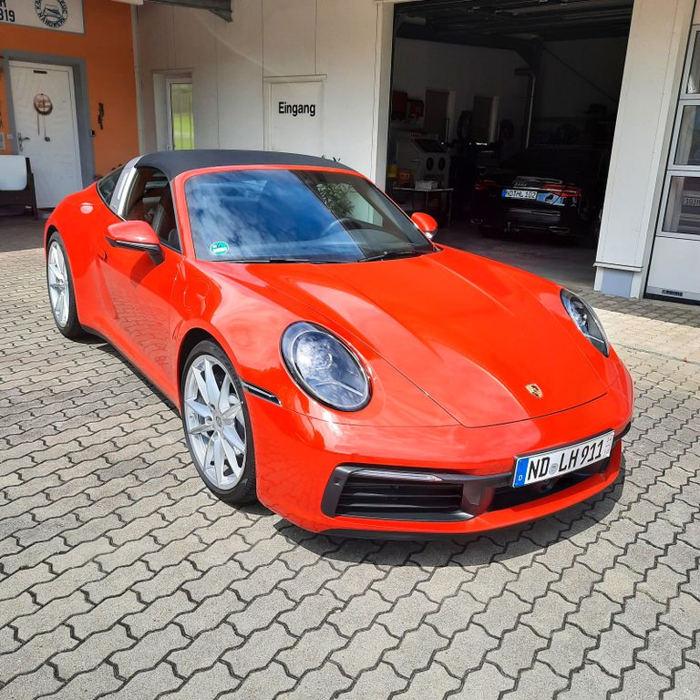 Image of Porsche 992