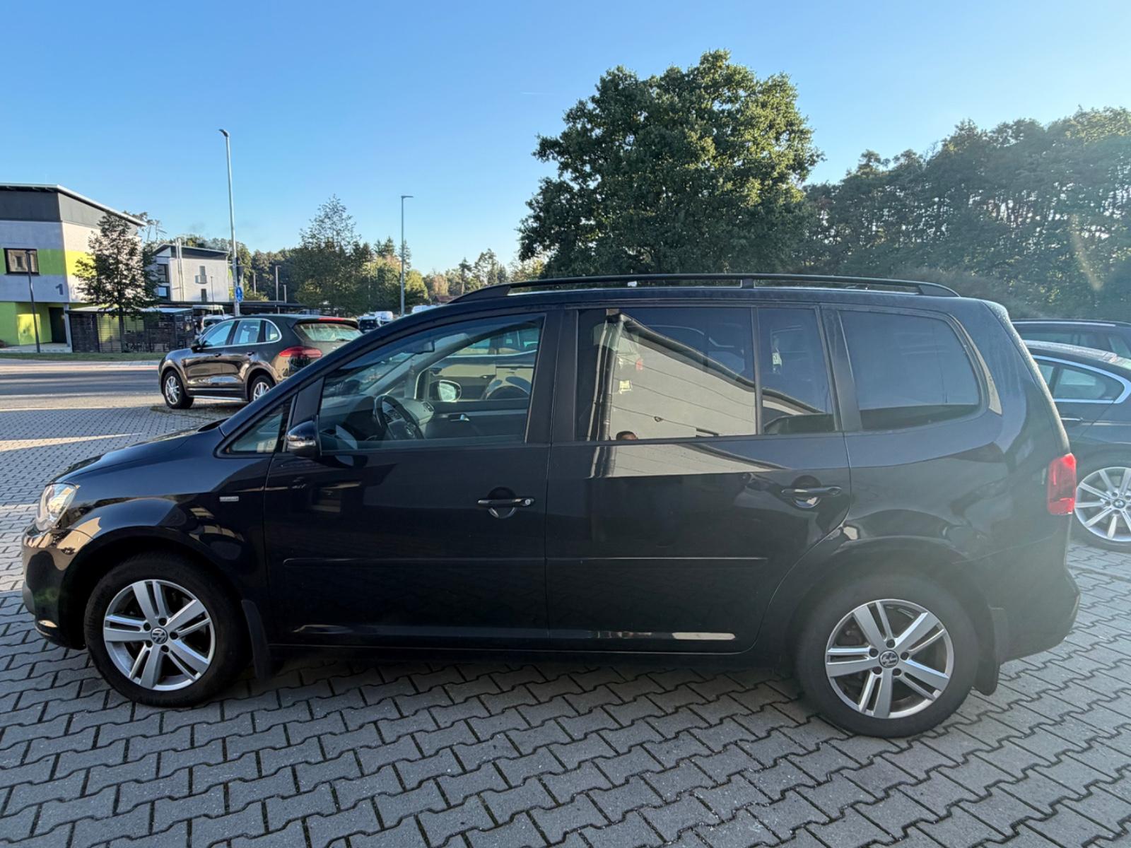 Volkswagen Touran Match*1.HAND*BI-XENON*GARANTIE