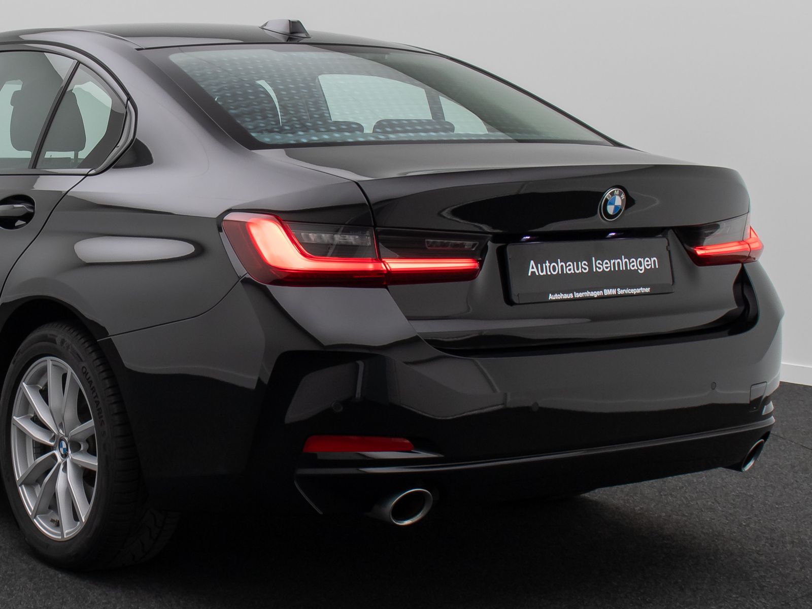 Fahrzeugabbildung BMW 318i GeschwindigRe DAB PDC CockpitPlus Widscreen