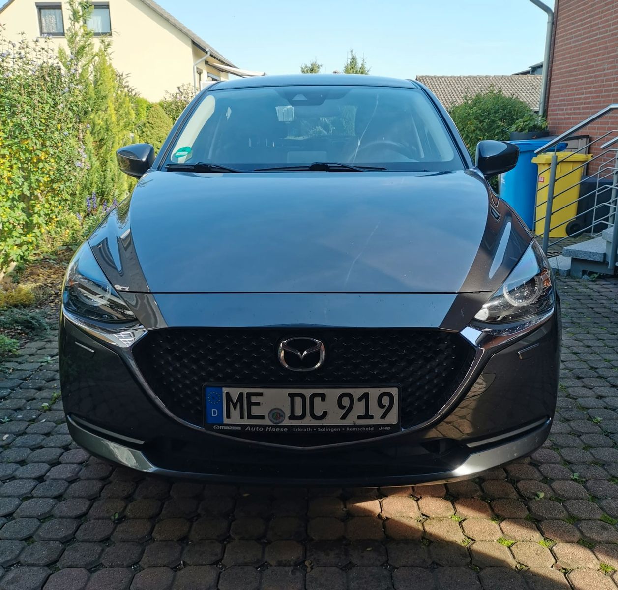 MAZDA 2