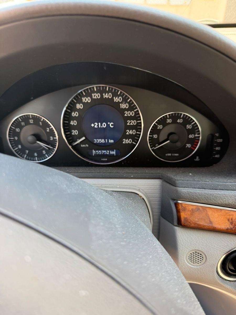 Mercedes-Benz E 320