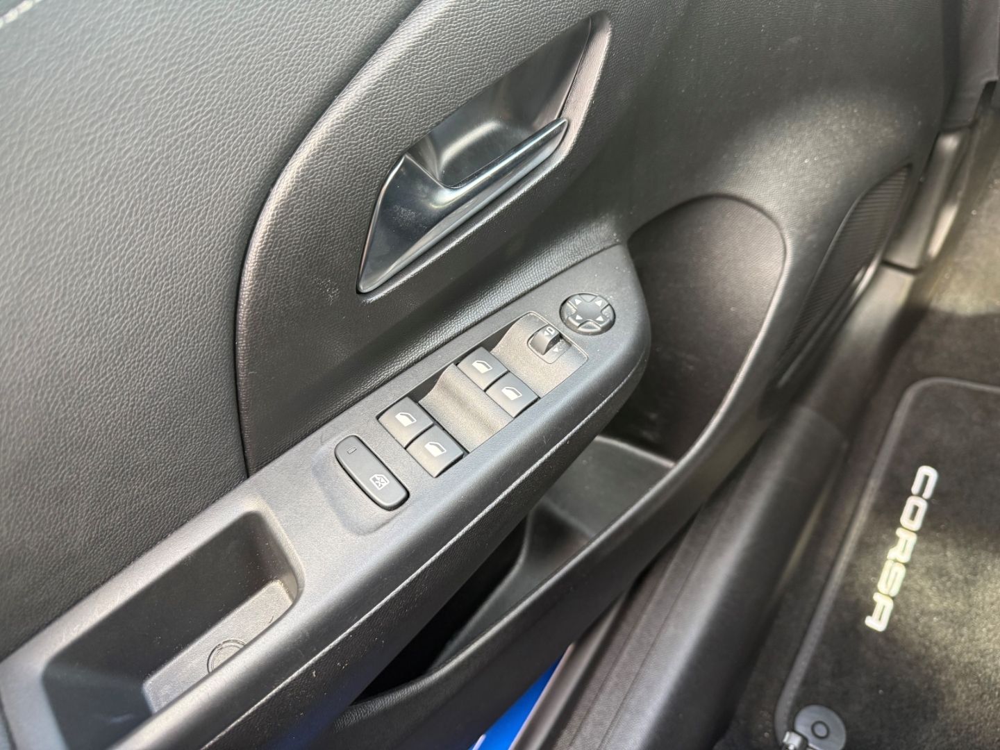 Fahrzeugabbildung Opel Corsa F GS SHZ+LHZ+Kamera+Allwetter