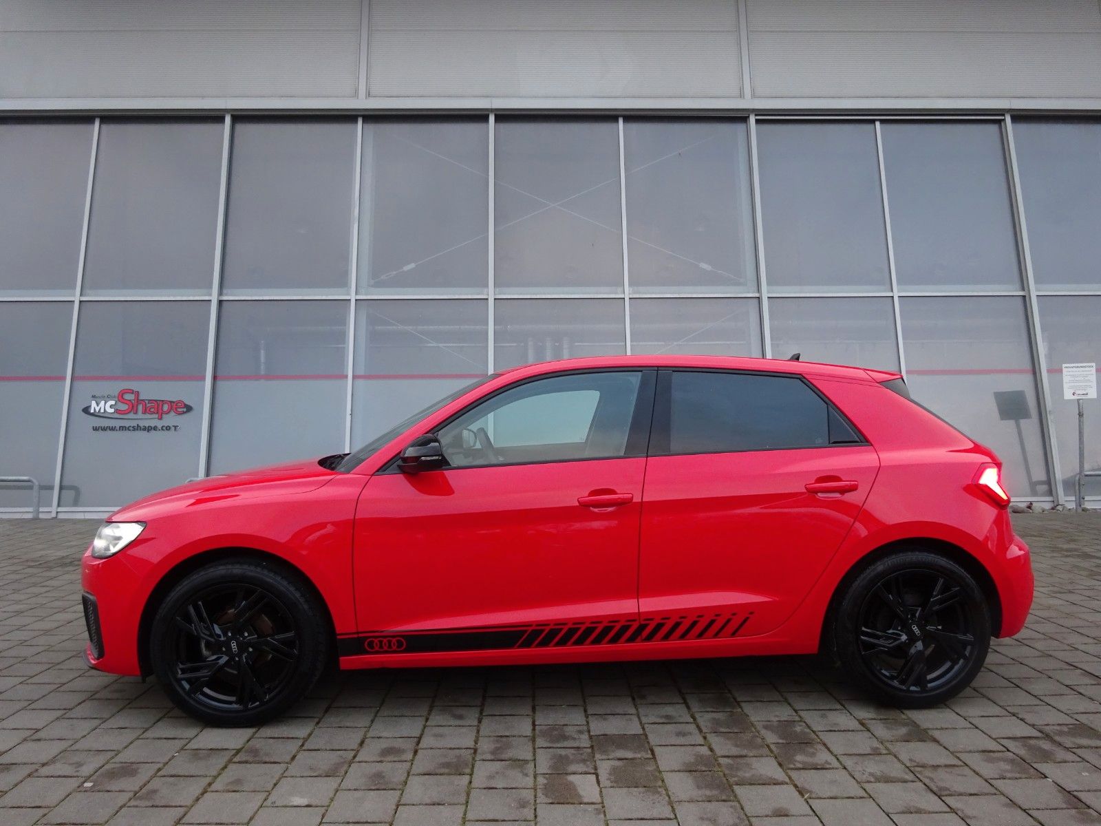 AUDI A1 Sportback 25 TFSI basis *DAB Radio*Sitzheizun