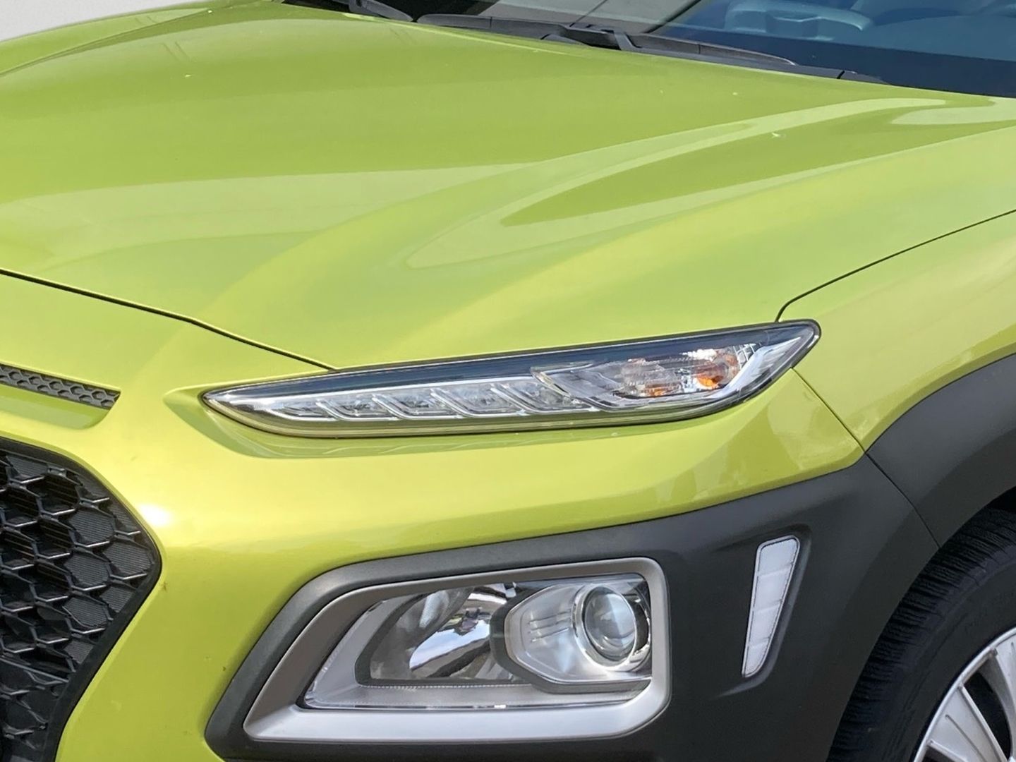 Fahrzeugabbildung Hyundai KONA YES! 2WD 1.0 T-GDI Navi SHZ Kamera PDC Krel