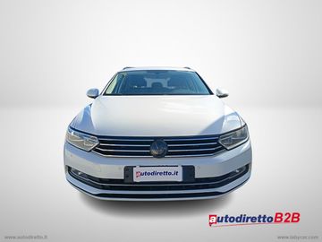 Volkswagen Passat - 2
