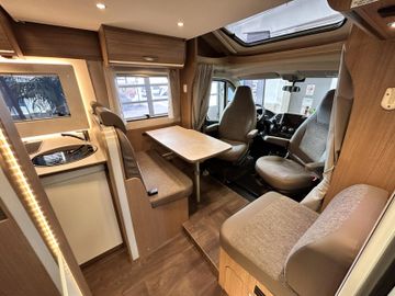 Carado T 334 SAT TV Fahrradtr. Automatik Hubbett Kamera