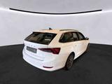 Skoda Octavia Combi 2.0 TDI DSG Clever - Skoda Octavia Gebrauchtwagen in Freiburg