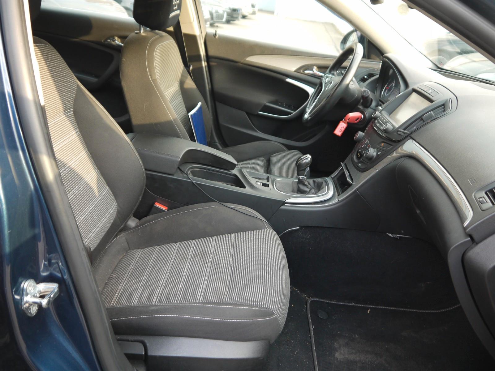 Opel Insignia 2015 — photo 17