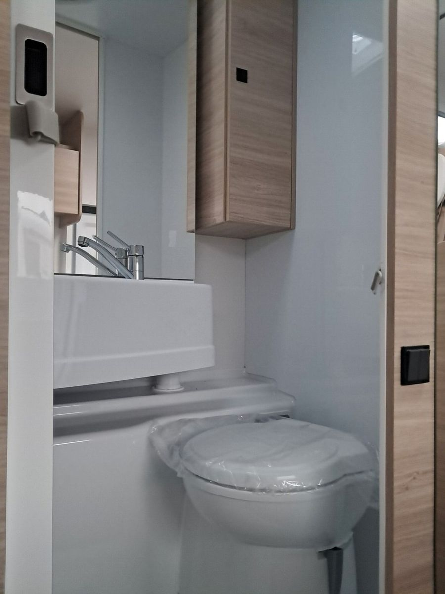 Fahrzeugabbildung Chausson Alkoven C514 First Line  Markise,Navi,RK,Solar