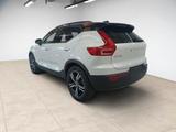 Volvo XC40 B4 R Design Automatik ACC* - Volvo XC40 in Leipzig