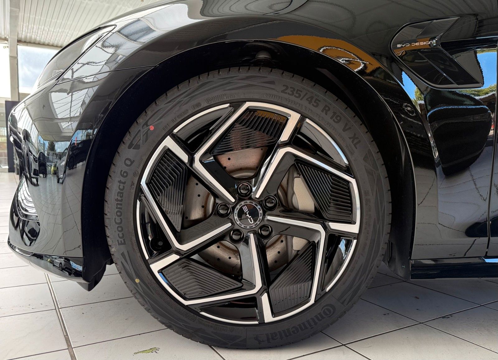 BYD SEAL