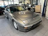 Porsche 944