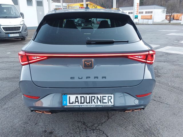 Leon Sportstourer  1.4l TSI  e-Hybrid 245PS