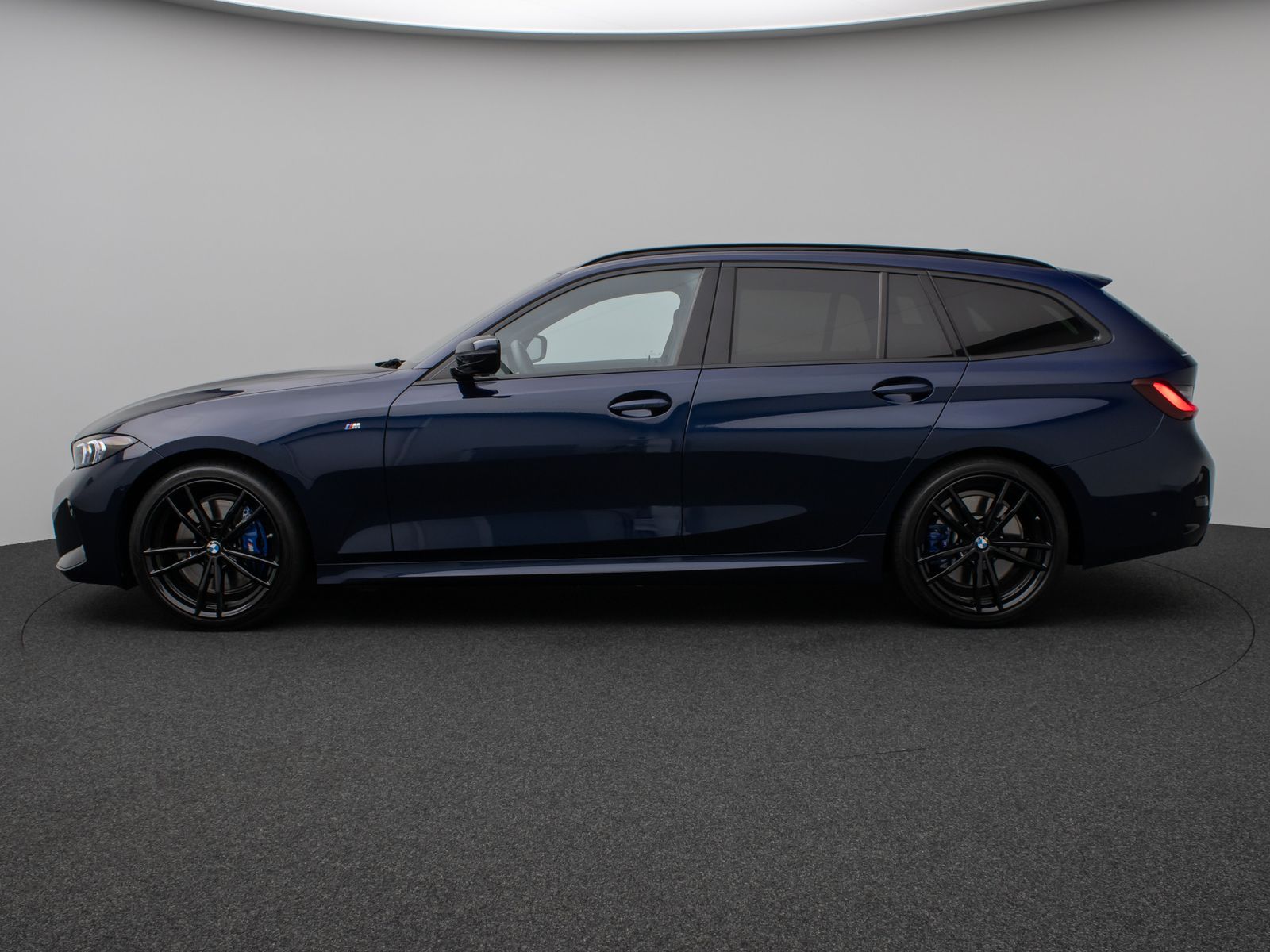 Fahrzeugabbildung BMW 320i M SportPro Panorama Kamera DAB HiFi Stop&Go