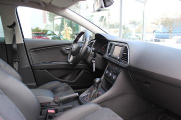 Fahrzeugabbildung SEAT Leon 2.0 TDI ST FR Navi Pano LED