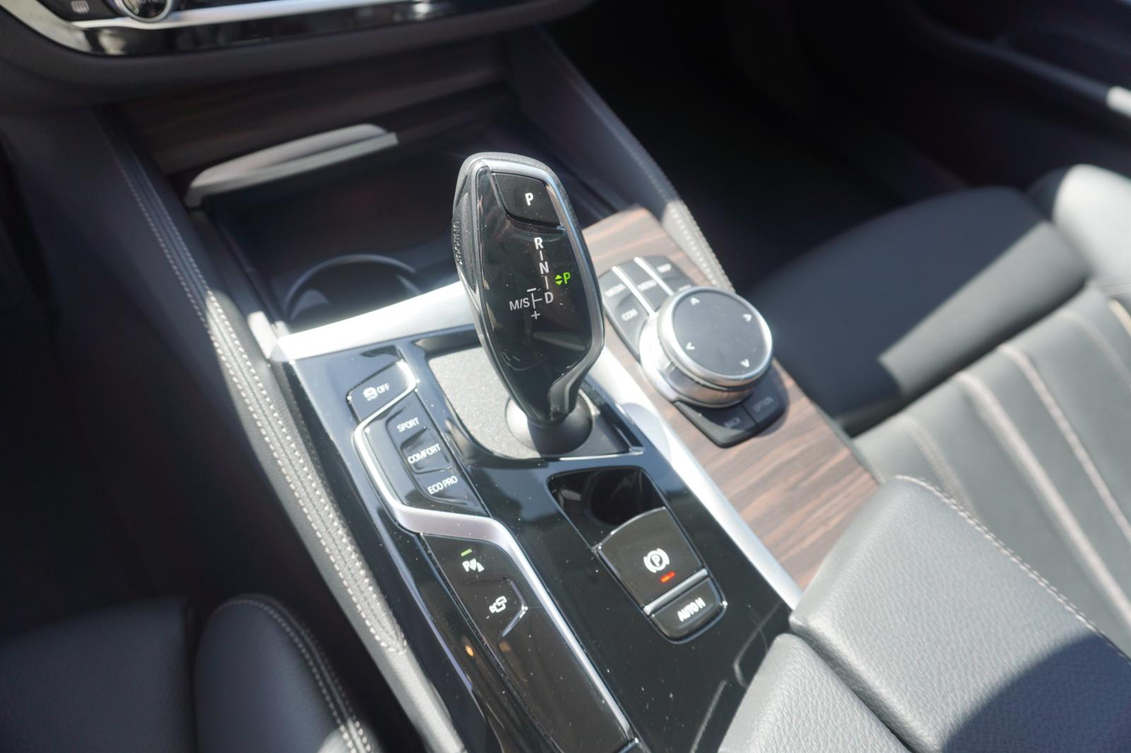 BMW 540d xDrive Touring Laserlicht HeadUo 360Kamera 