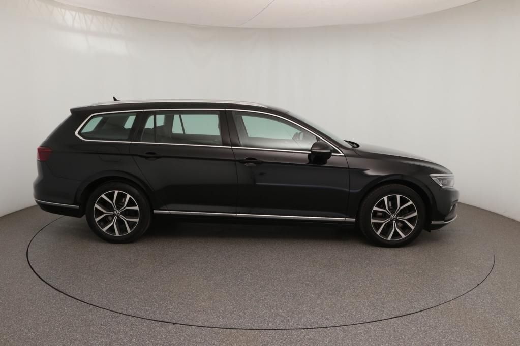 Volkswagen Passat Variant Elegance 1.5 TSI RFK*PDC*Tempo*SH