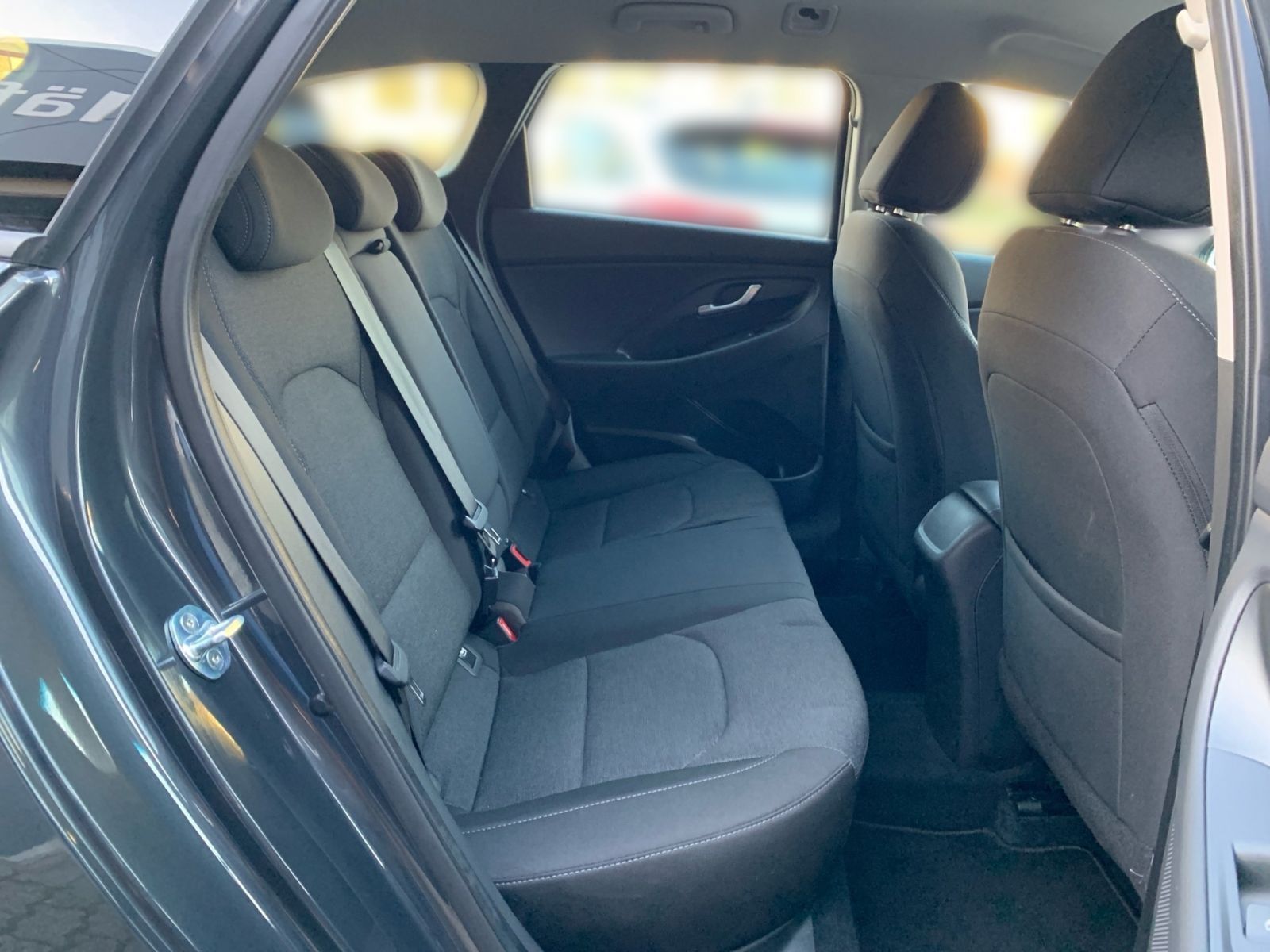 Fahrzeugabbildung Hyundai i30 Kombi 1.0 T-GDI Intro Edition Mild-Hybrid AH