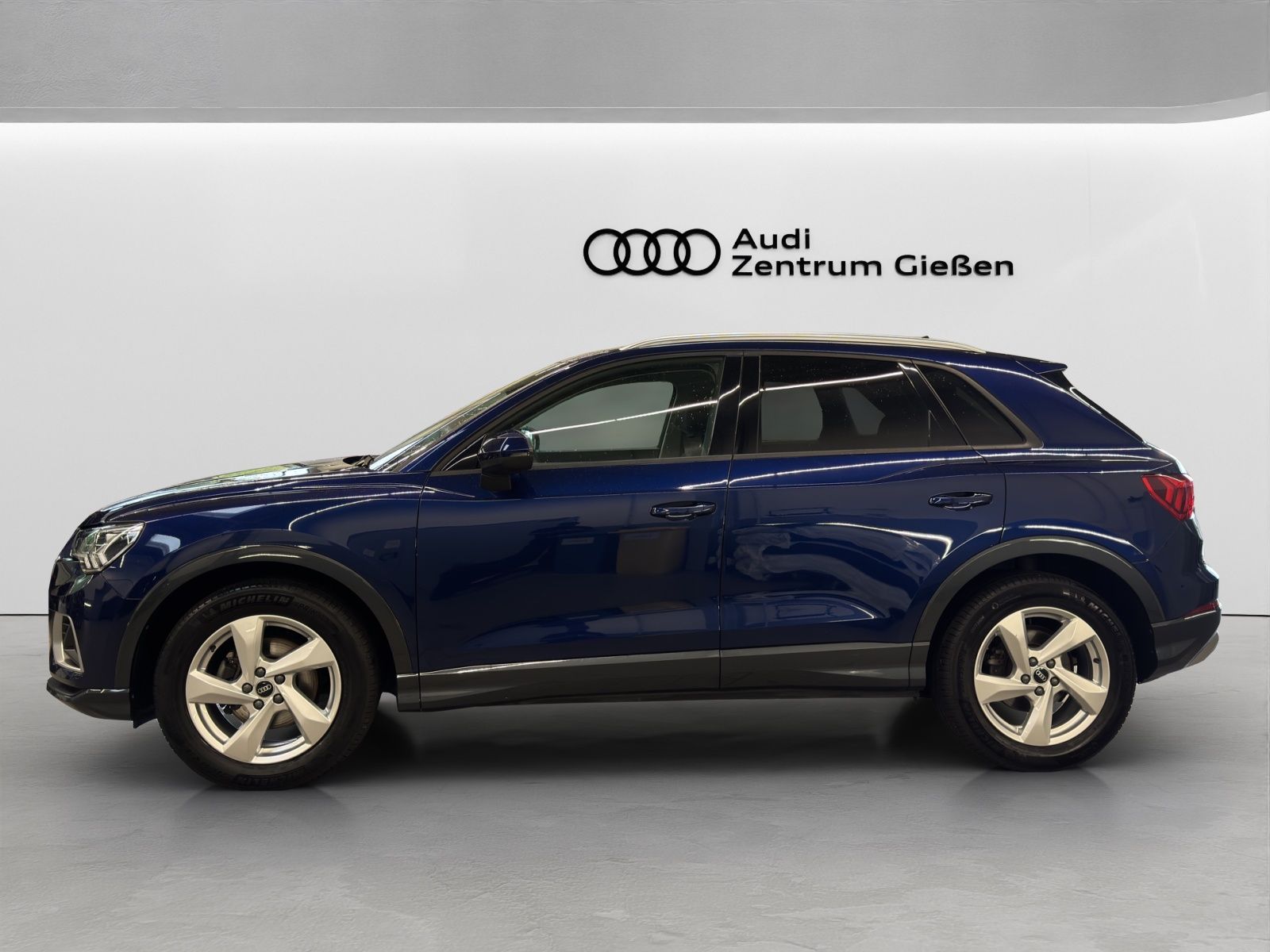 Audi Q3 35 TFSI S-tronic advanced LED AHK ACC Komfort imagem 2