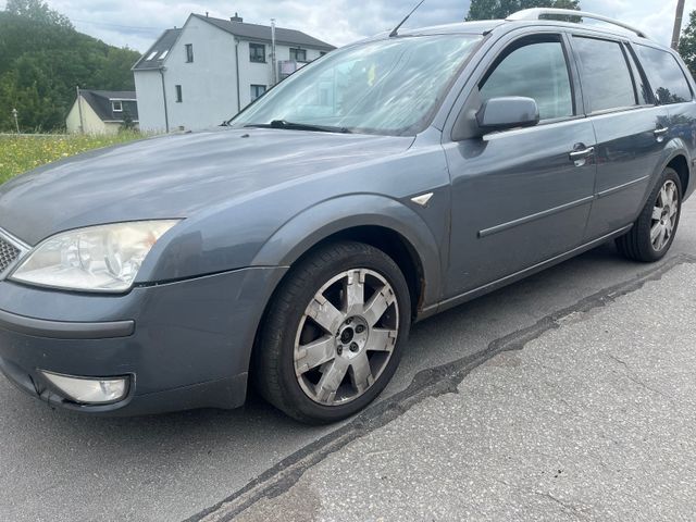 Ford Mondeo 2,2TDCi Ghia