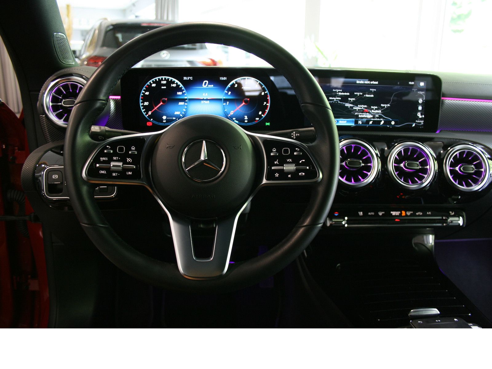 Fahrzeugabbildung Mercedes-Benz CLA 200 Progres. *Night-Paket*Totwinkel*Ambiente