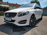 Mercedes-Benz B 180 Urban+Navi+AHK+Night+Dachbox  - : Dachbox