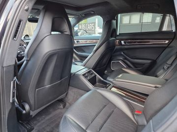 Porsche Panamera - 11