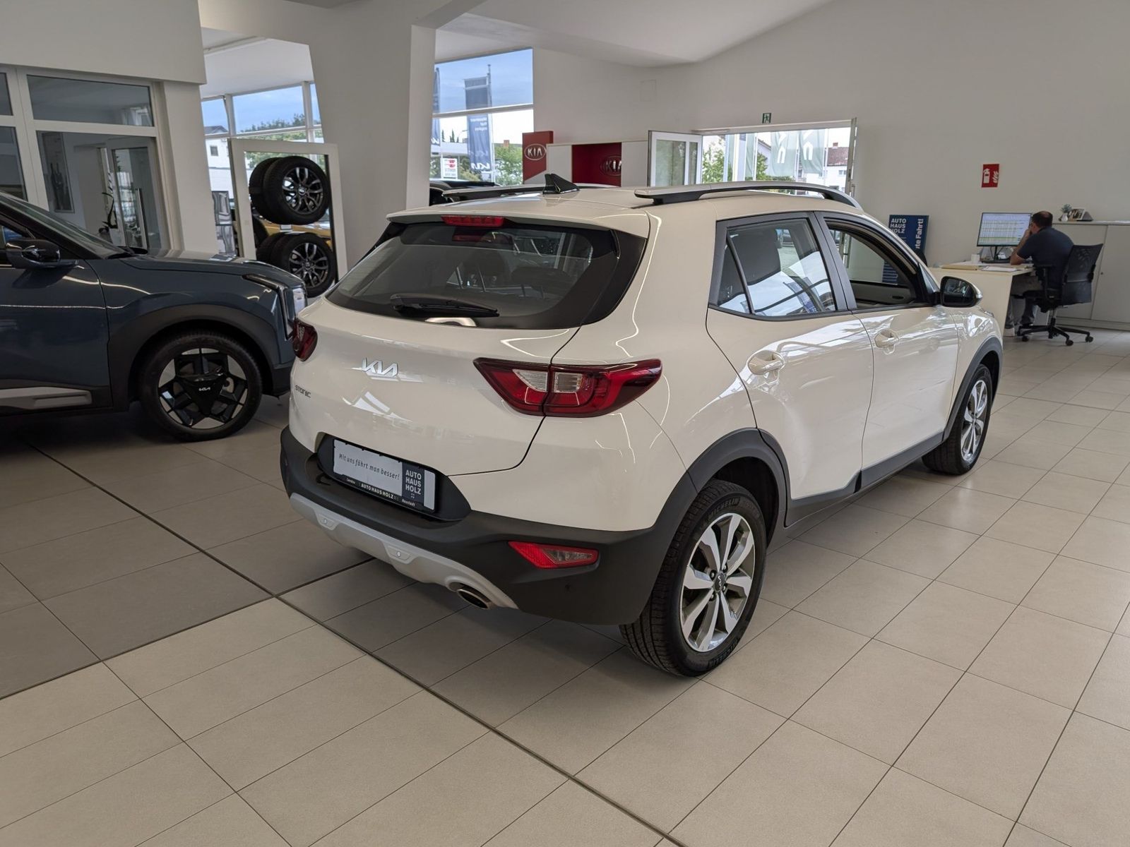 KIA Stonic 1.2 Vision Navi SHZ Kamera Tempomat – Bild 4