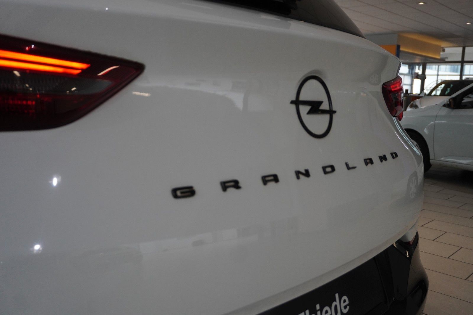 Fahrzeugabbildung Opel Grandland (X) GS LINE 4HYBRID NAVI/KAMERA/AHK