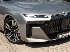 BMW 740 – 11 / 35